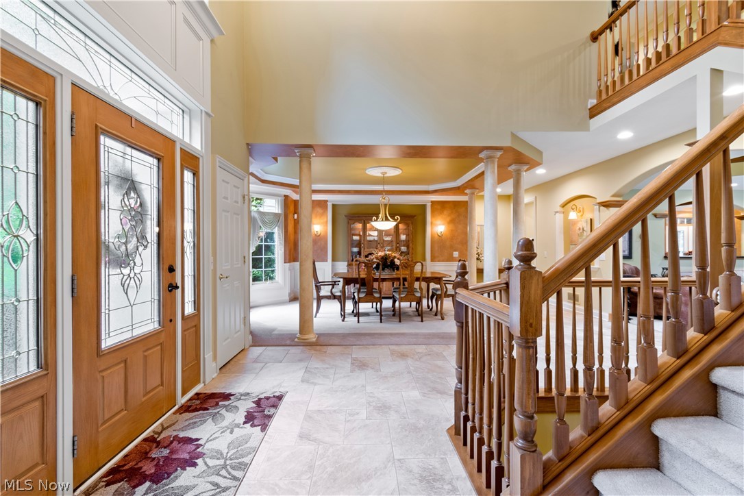 Signature Sharon - Residential