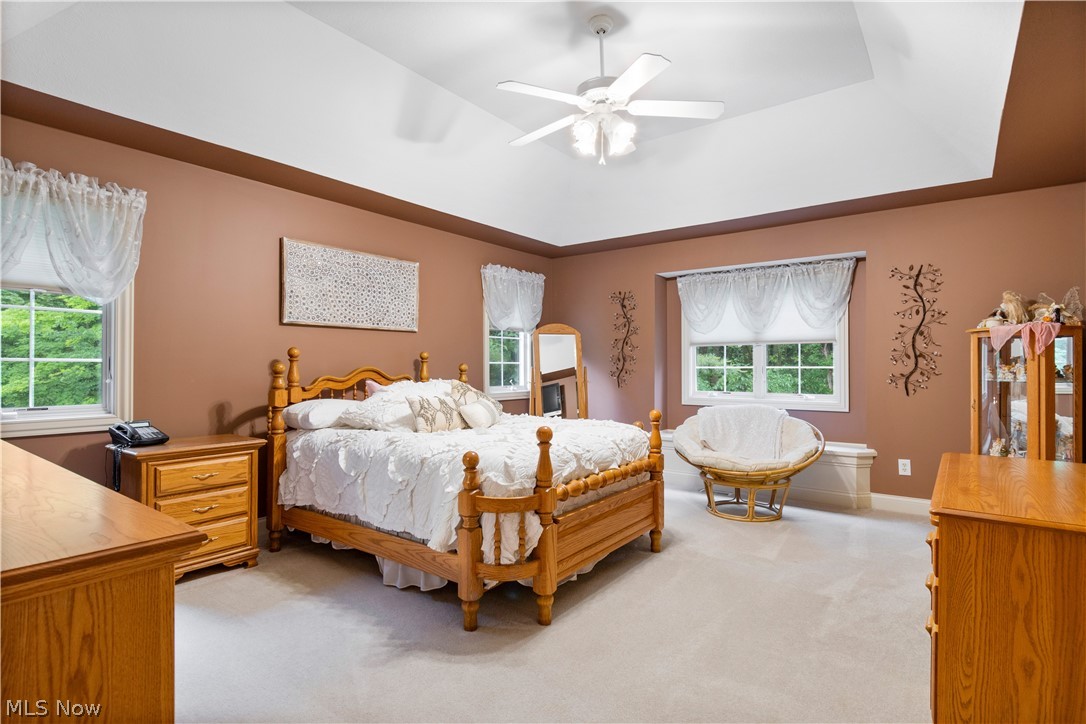 Signature Sharon - Residential