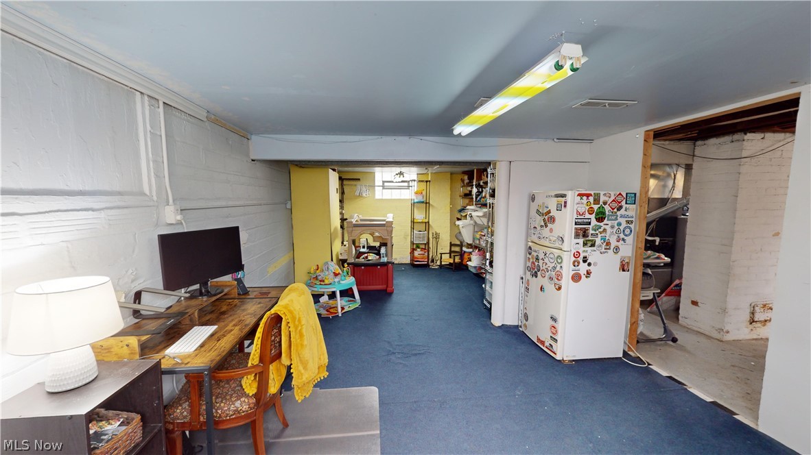 Economy Real Estate & Bldg - Residential