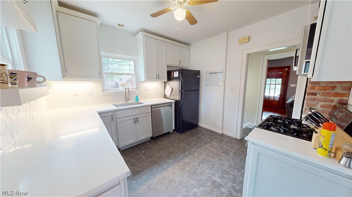 Economy Real Estate & Bldg - Residential