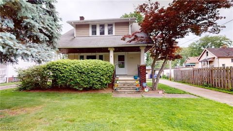 Single Family Residence in Cleveland OH 1714 Maynard Avenue.jpg