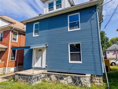 Photo of 1425 23rd Street, Parkersburg, WV 26101 (MLS # 5202583)