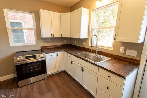 Tiny photo for 1425 23rd Street, Parkersburg, WV 26101 (MLS # 5202583)