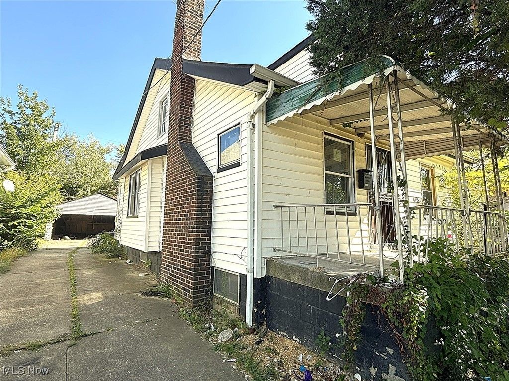 Photo of 3833 E 144th Street, Cleveland, OH 44128 (MLS # 5163970)