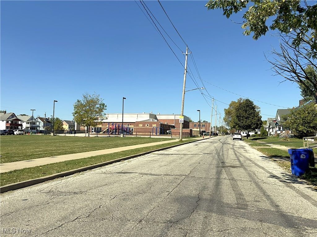 Photo of 3833 E 144th Street, Cleveland, OH 44128 (MLS # 5163970)