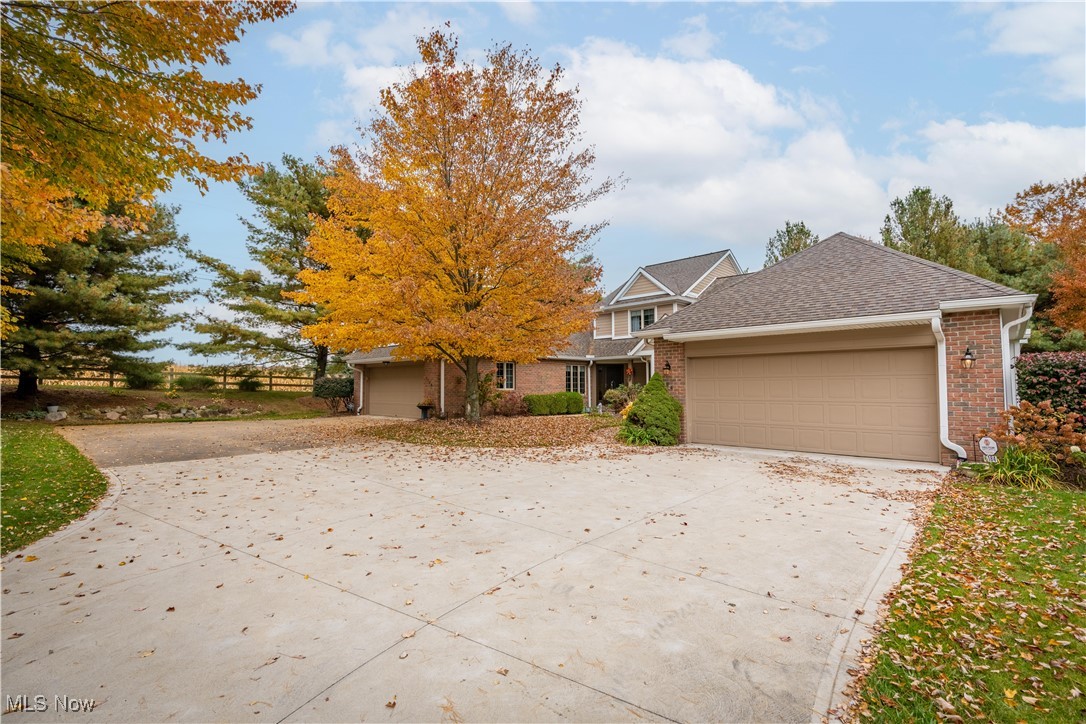 5184 Sea Pines Circle, Canton, Ohio image 3