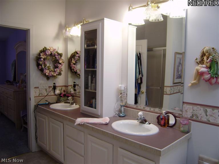 Lakeside Terrace - Residential