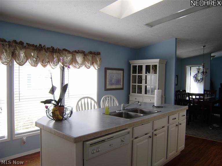 Lakeside Terrace - Residential