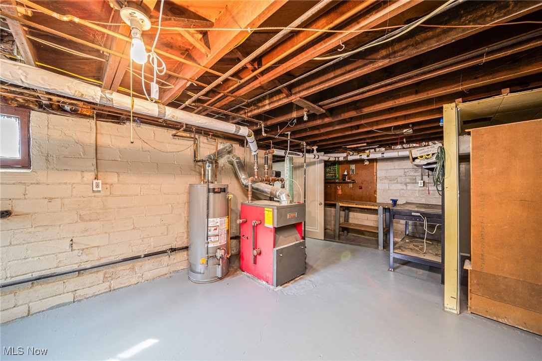 21030 Edgecliff Drive, Euclid, Ohio image 35