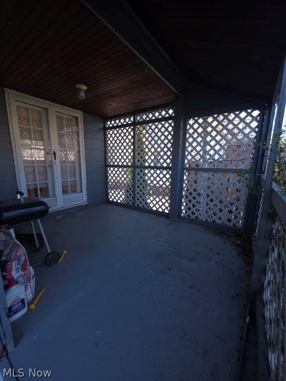 Utopia Beach 04 - Residential