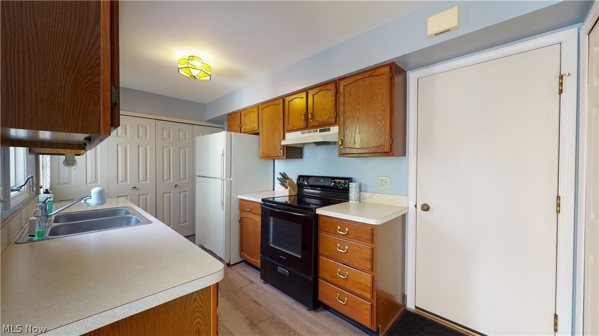 Pinecrest Condo Ph 02 Group K - Residential