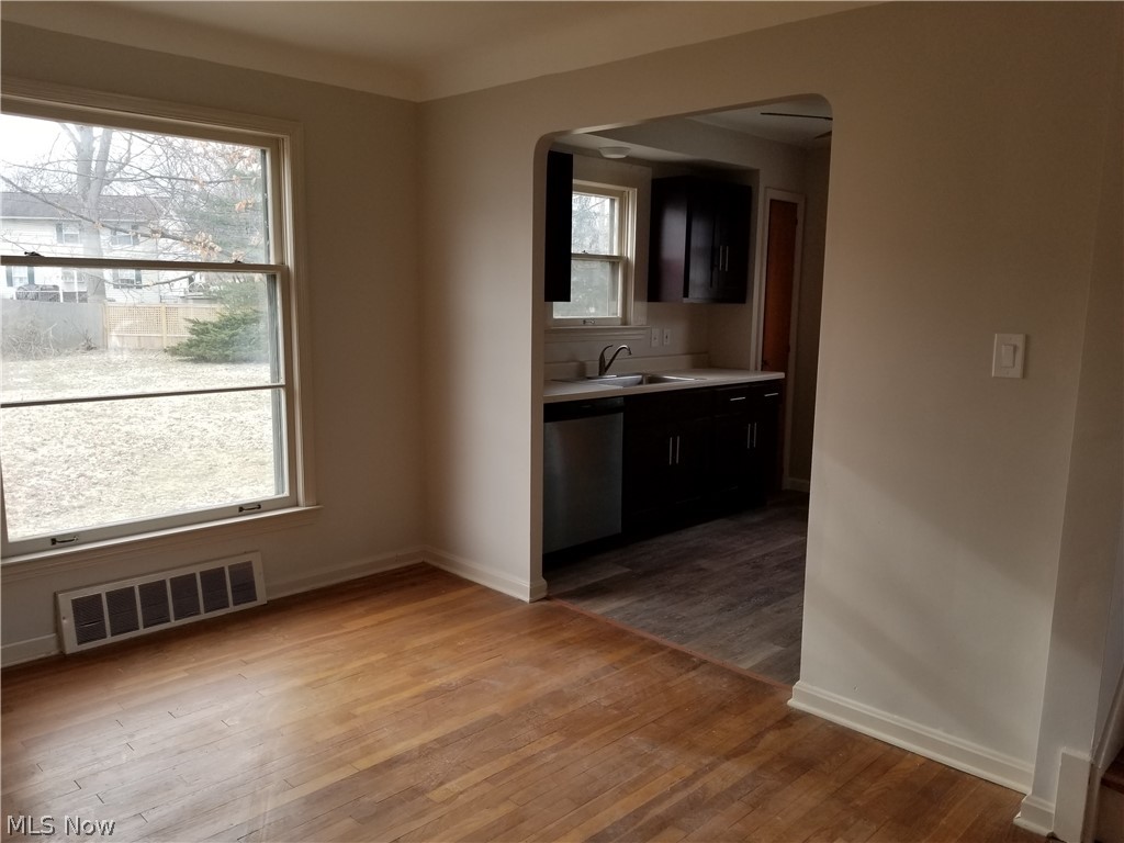 D Neros 04 - Residential Lease