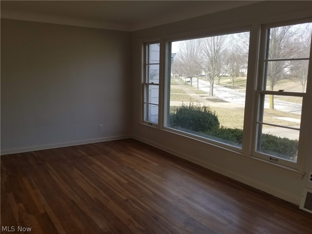 D Neros 04 - Residential Lease