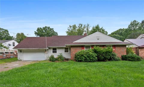 Photo of 2017 Natona Road, Euclid, OH 44117 (MLS # 5239366)