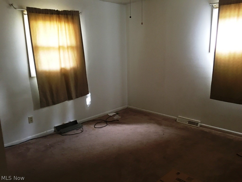 Knickerbocker - Residential