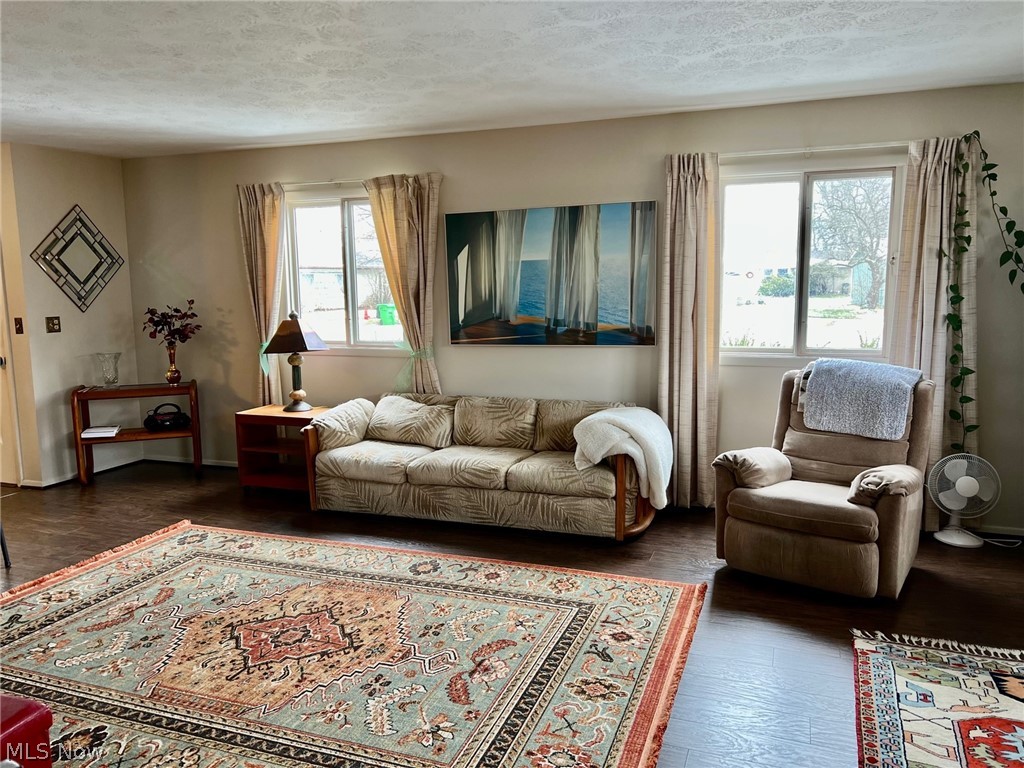 Blue Grass Manor Sub - Residential