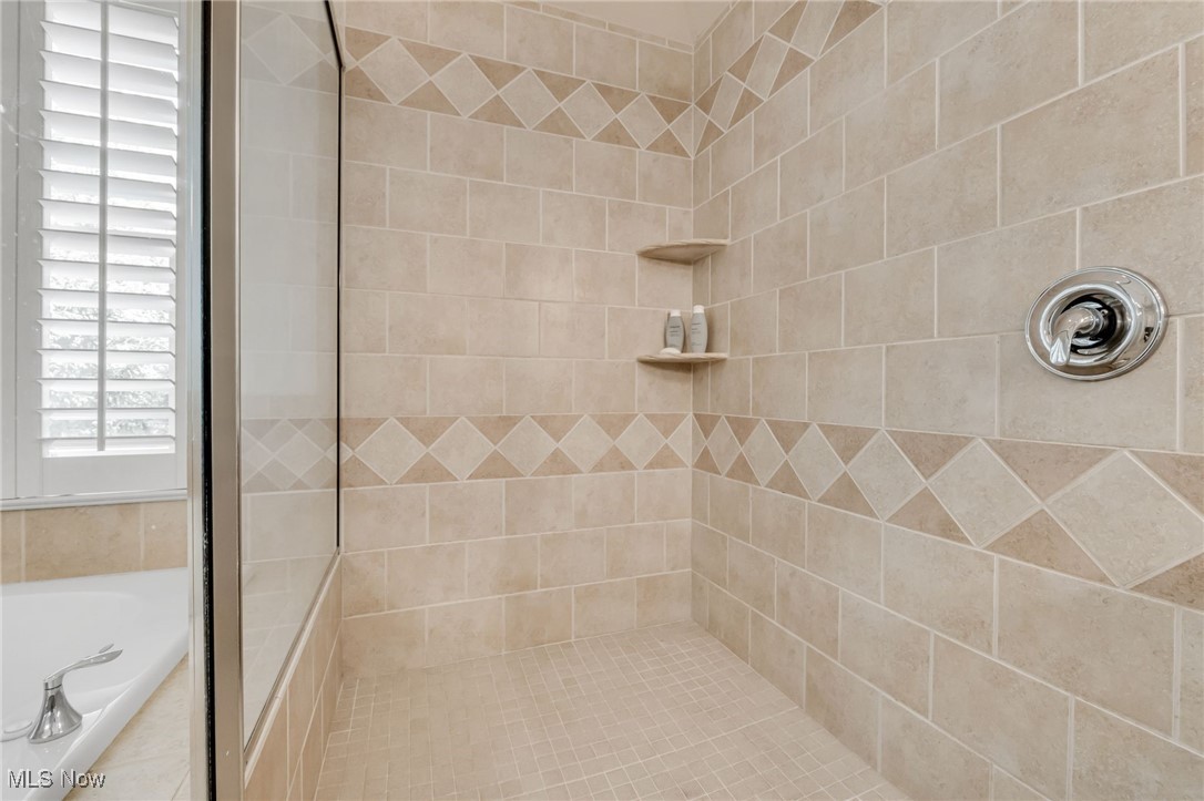 32305 Monaco Place, Avon Lake, Ohio image 24