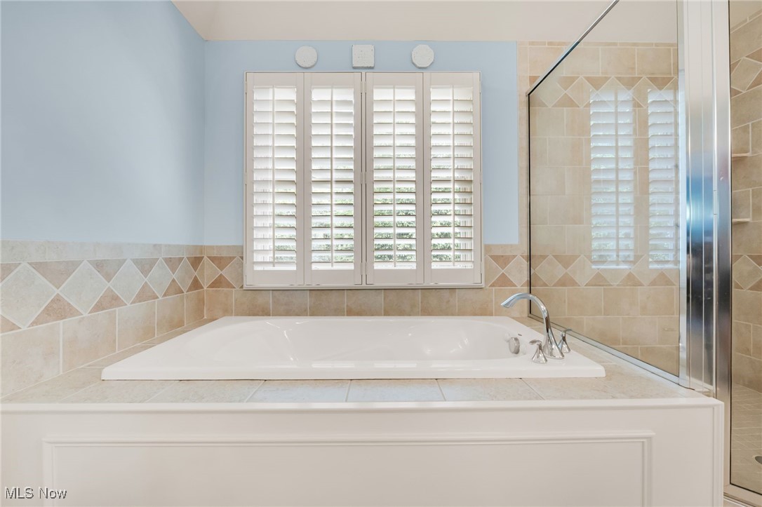 32305 Monaco Place, Avon Lake, Ohio image 23
