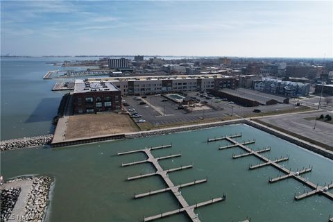 Tiny photo for 401 W SHORELINE Drive #338, Sandusky, OH 44870 (MLS # 5190358)