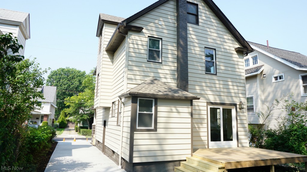 John Nahuis - Residential