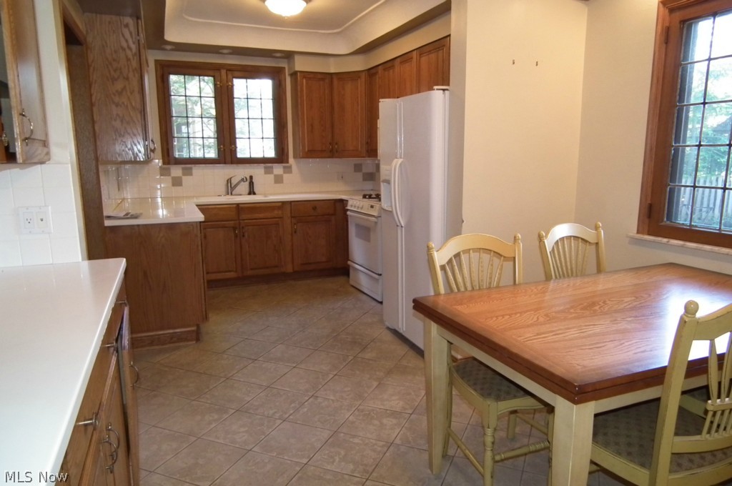 Fernway - Residential Lease