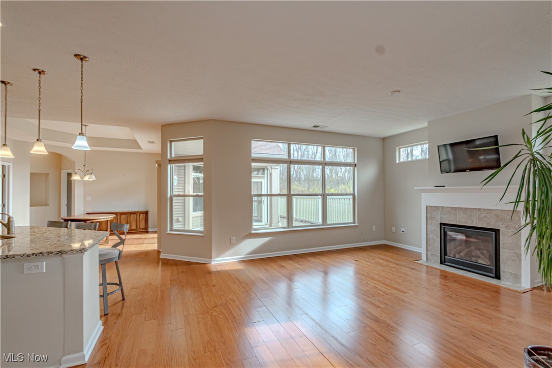 Crossings A West Vly Condos Ph - Residential