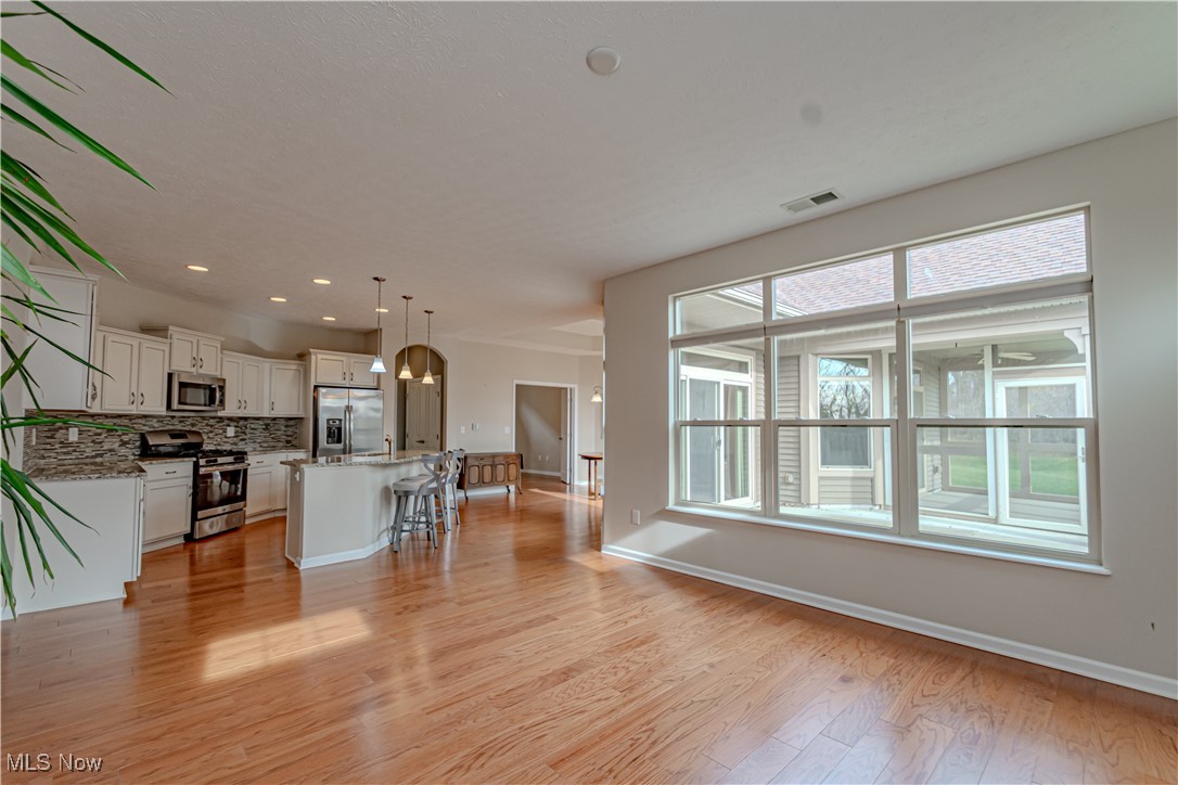 Crossings A West Vly Condos Ph - Residential