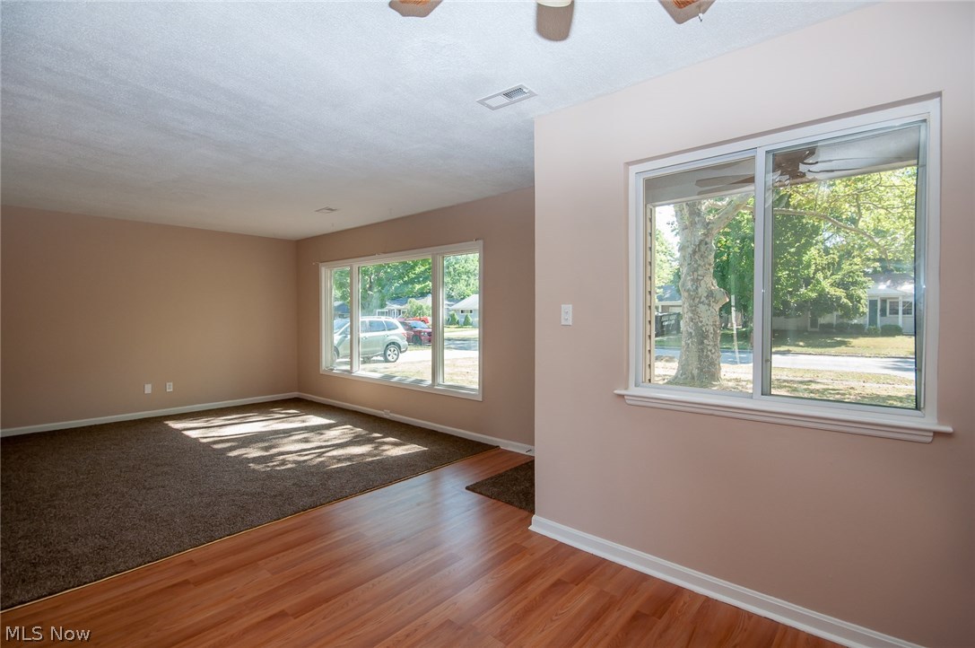 Ridgeview Park - Residential Lease