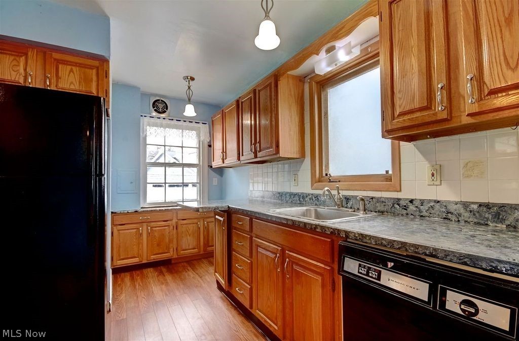 Grand Court - Residential