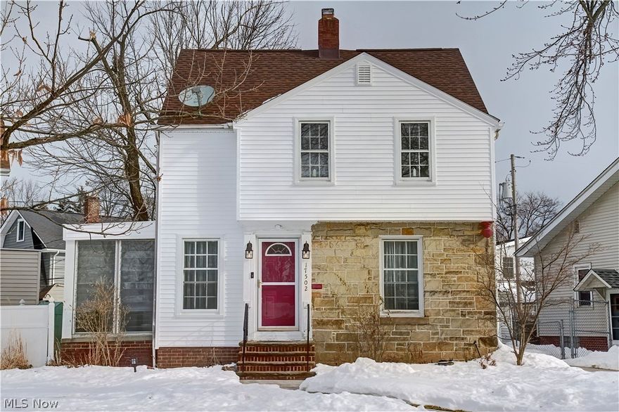 Prime Westpark location! Lend your touch to this adorable home. Hardwood floors, built-in cabinets and all the charm you expect out of a traditional Westpark address. Located on the North side bend of Oxford allowing for extra outdoor space or garden. Enjoy the warm months on the deck. Updates include: driveway & stamped walkway (2020), roof (2018) and vinyl siding (2022), electrical (2021) and more! Great opportunity to make Westpark your home!