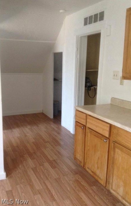 Mayer & Curtis - Residential Income