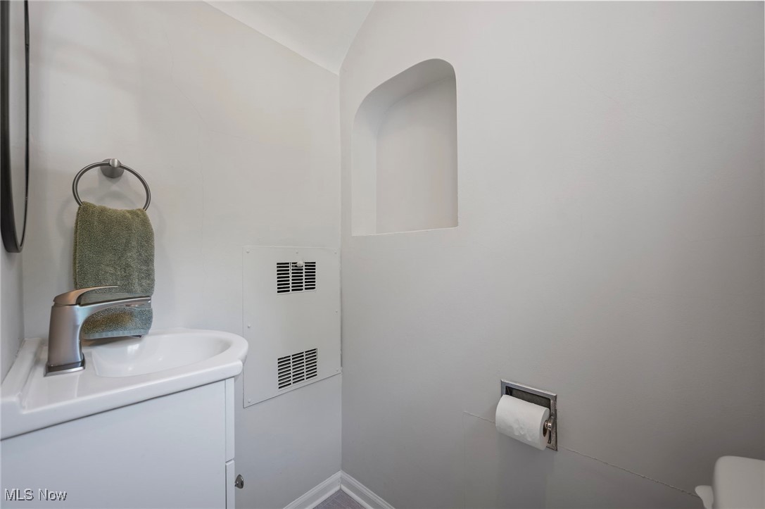 Shaker Heights, Ohio 44120, United States, 5 Bedrooms Bedrooms, ,4 BathroomsBathrooms,Residential,Active,148955