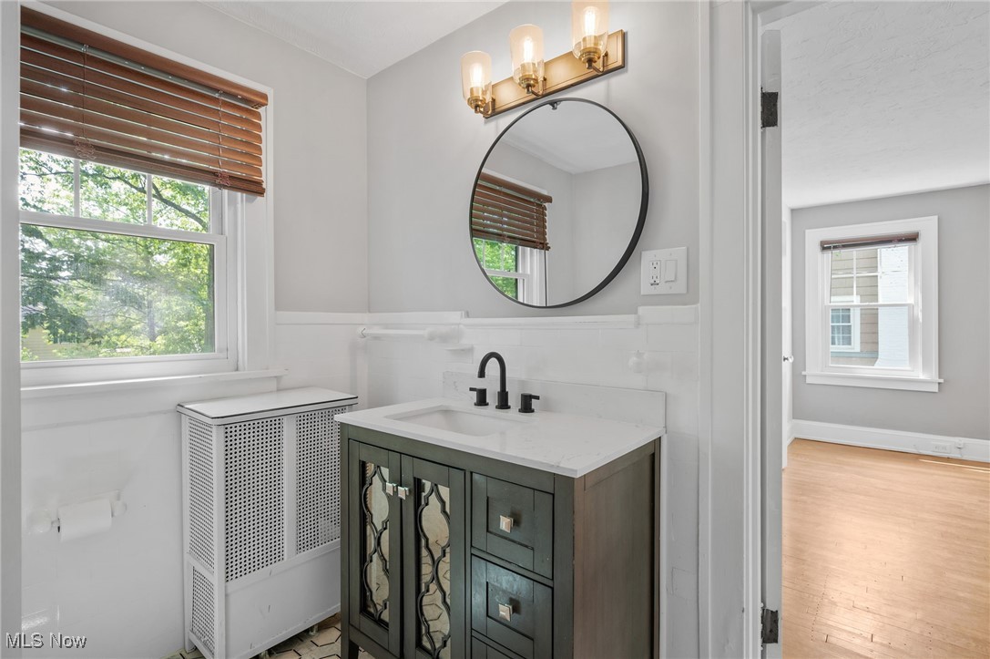 Shaker Heights, Ohio 44120, United States, 5 Bedrooms Bedrooms, ,4 BathroomsBathrooms,Residential,Active,148955