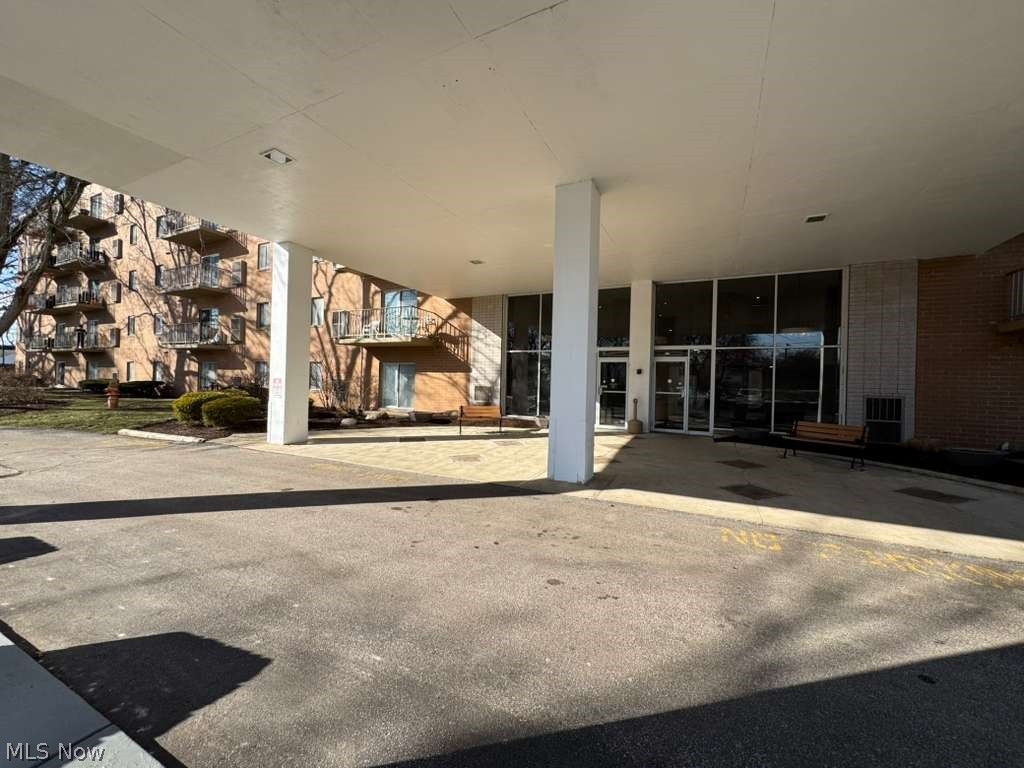 Photo of 3675 Clague Road #409, North Olmsted, OH 44070 (MLS # 5187000)