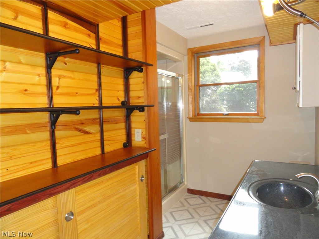 Twin Lakes - Residential