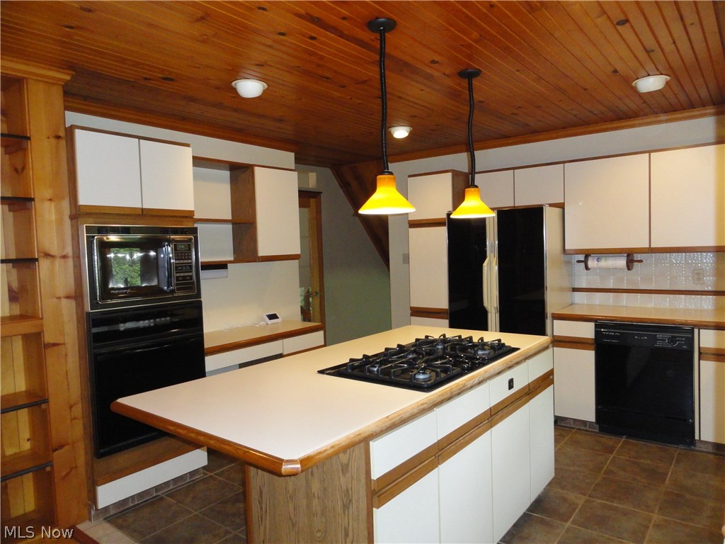 Twin Lakes - Residential