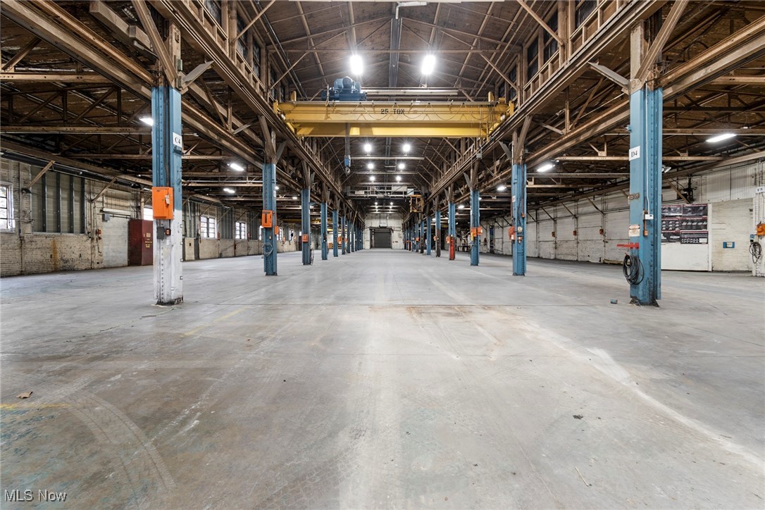 Puritan Land Cos 3rd Add - Commercial Lease