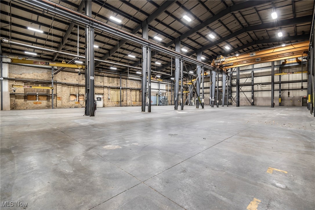 Puritan Land Cos 3rd Add - Commercial Lease