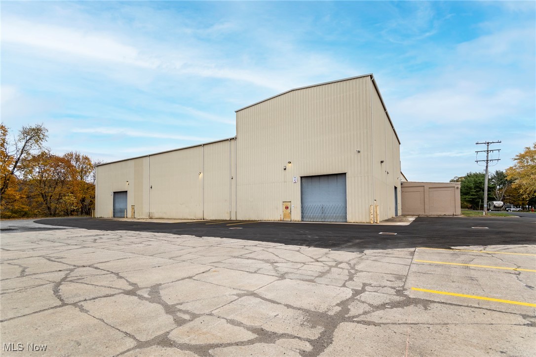 Puritan Land Cos 3rd Add - Commercial Lease