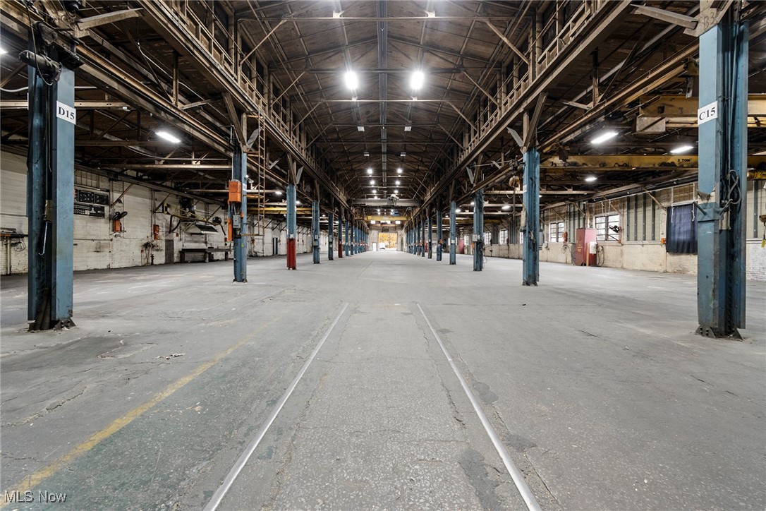 Puritan Land Cos 3rd Add - Commercial Lease