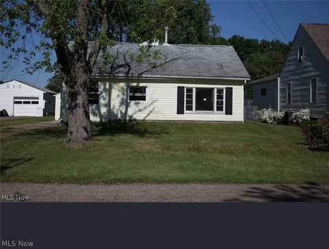 Homes For Sale - 205 Newport Avenue<br/> Stark County, Massillon, OH 44646
