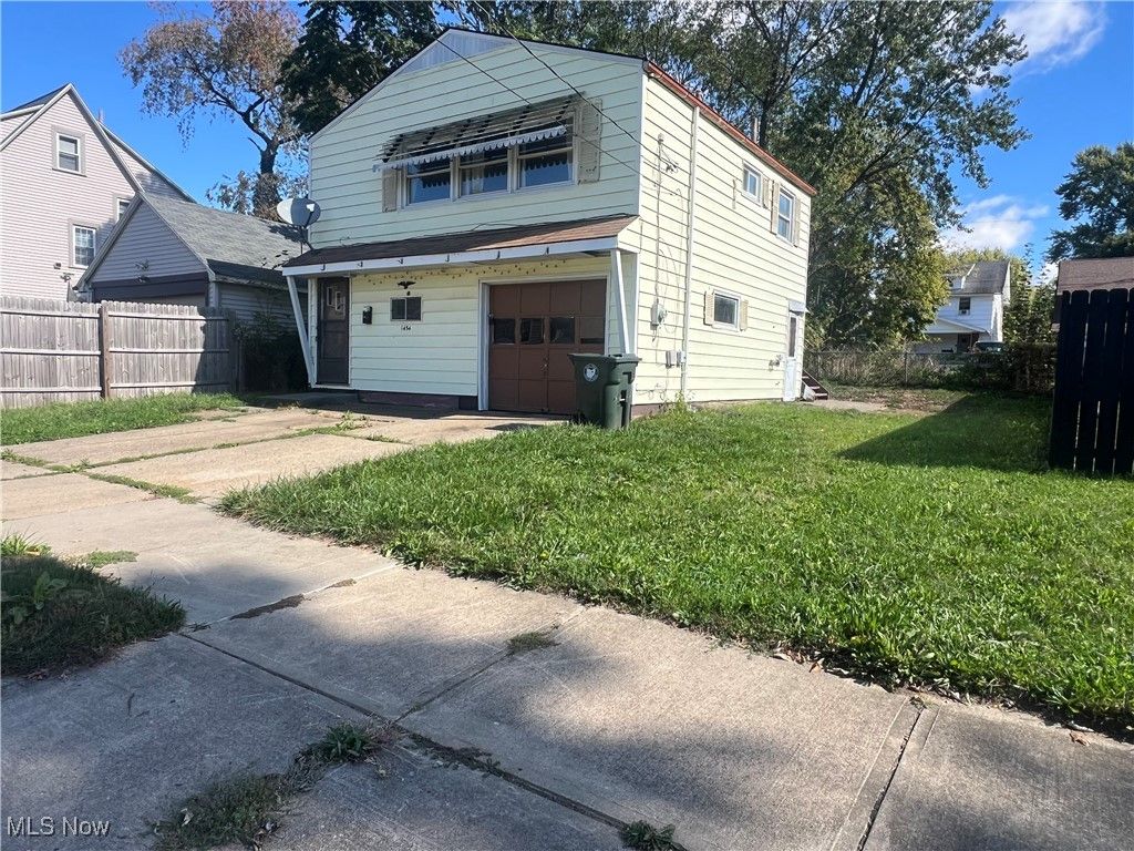 Photo of 1454 Spring Avenue NE, Canton, OH 44714 (MLS # 5164455)