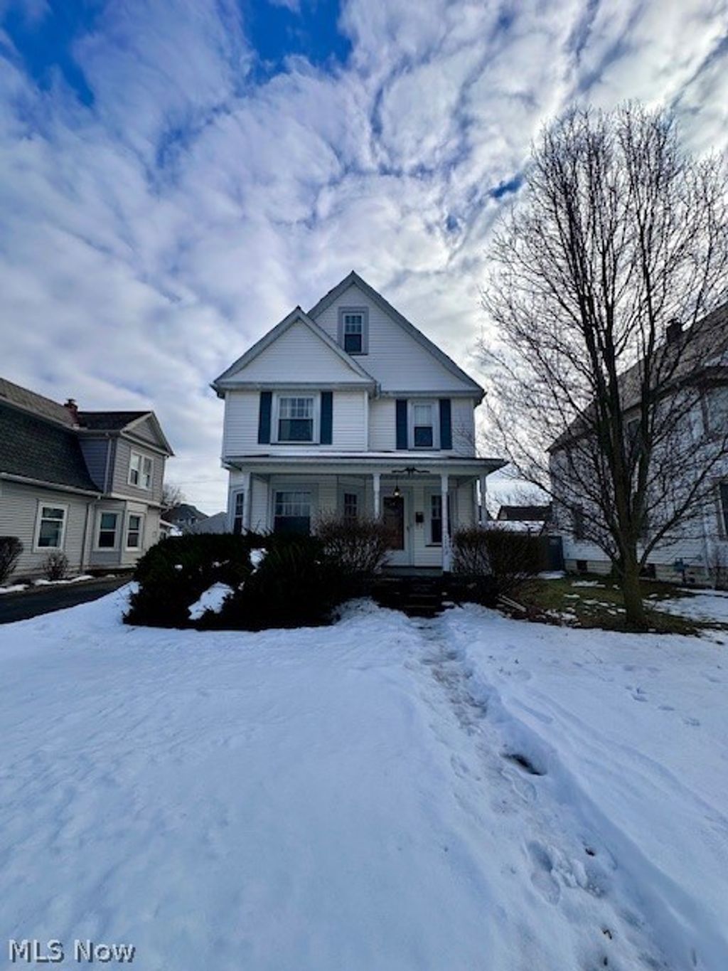 Photo of 119 Cornell Avenue, Elyria, OH 44035 (MLS # 5189982)