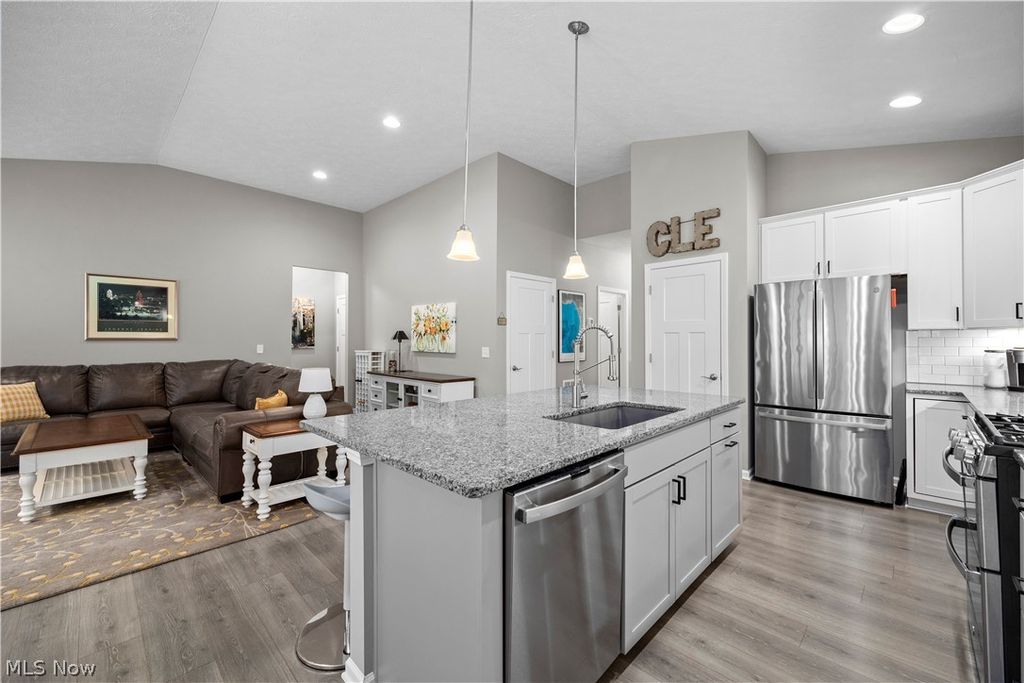 Photo of 6560 Amber Way, North Ridgeville, OH 44039 (MLS # 5217343)