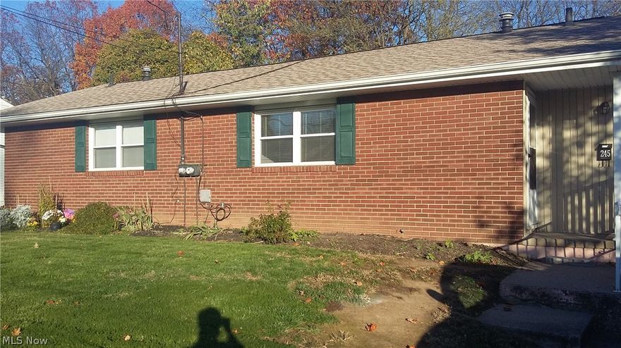 Adorable 2 BR duplex for rent in Ellet area! New living room carpet. Lots of natural sunlight. Nice appliances. Full basement with w/d hookup, utility shower, and walkout to 1 car attached garage. Shared driveway. Beautiful view! Freshly painted and cleaned. Move-in ready! $35/adult application where we screen for credit, criminal, and eviction history.