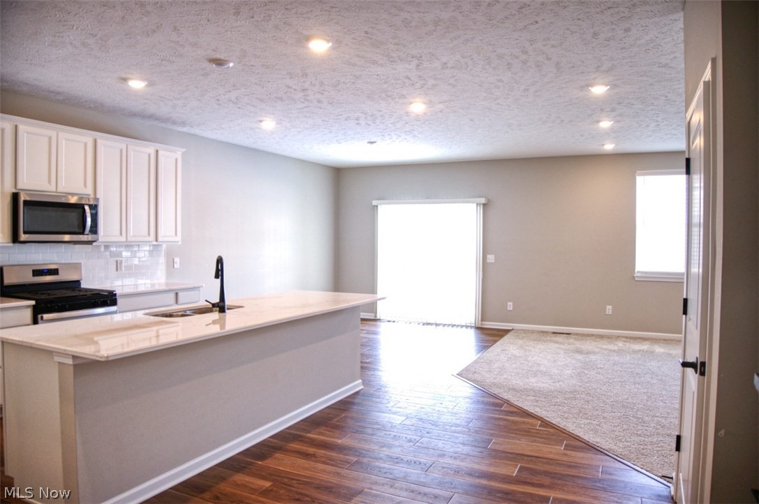 Emerald Woods Sub 10 - Residential