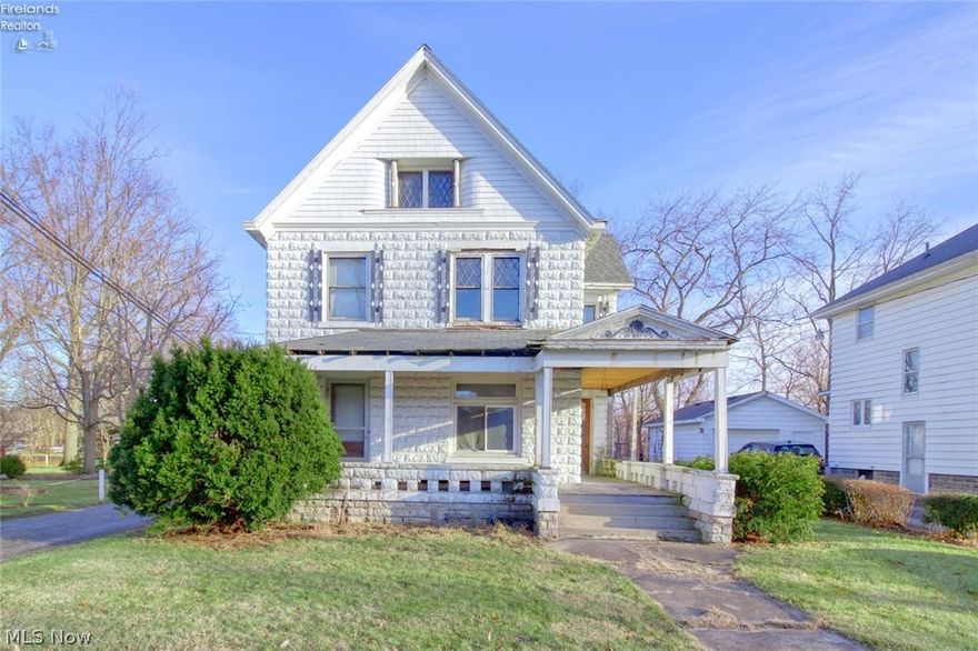 Waiting for that perfect fixer-upper to hit the market? Here it is! Located in the heart of Bellevue, this massive colonial is filled with tons of character and opportunity. Large wraparound porch with gorgeous original front door. Kitchen features tons of cabinetry and open shelving, as well as a full appliance package. Large living and dining rooms with tons of original charm! Additional room on the main floor could make an awesome office or first floor master suite. Upstairs features three massive bedrooms, all with walk-in closets. Full bath rough-ins also in place upstairs with a claw foot tub begging to be restored! Outside has a large yard with spacious one car garage and wood deck. Furnace and roof replaced in 2007 and downstairs windows replaced in 2008! Central location to schools, shopping, and more. Priced to sell!