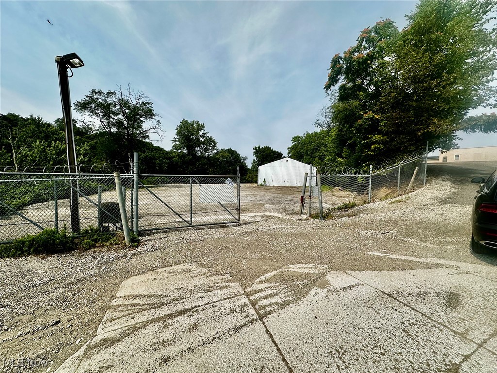 Village/Mogadore - Commercial Sale