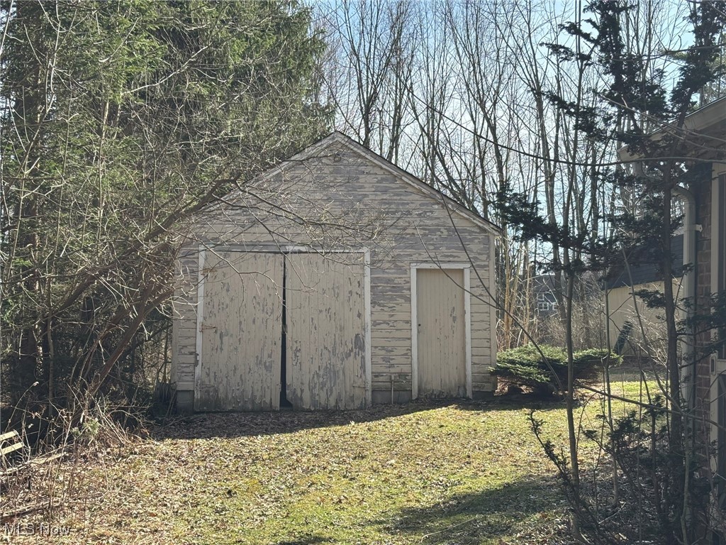 416 N Hambden Street, Chardon, Ohio image 6