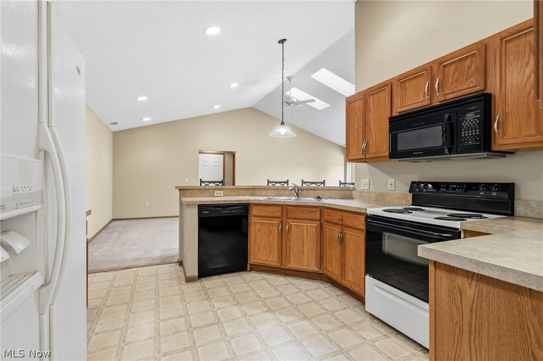 Scotsbury Green Condos - Residential